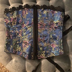 Beautiful corset elegant moments size 36